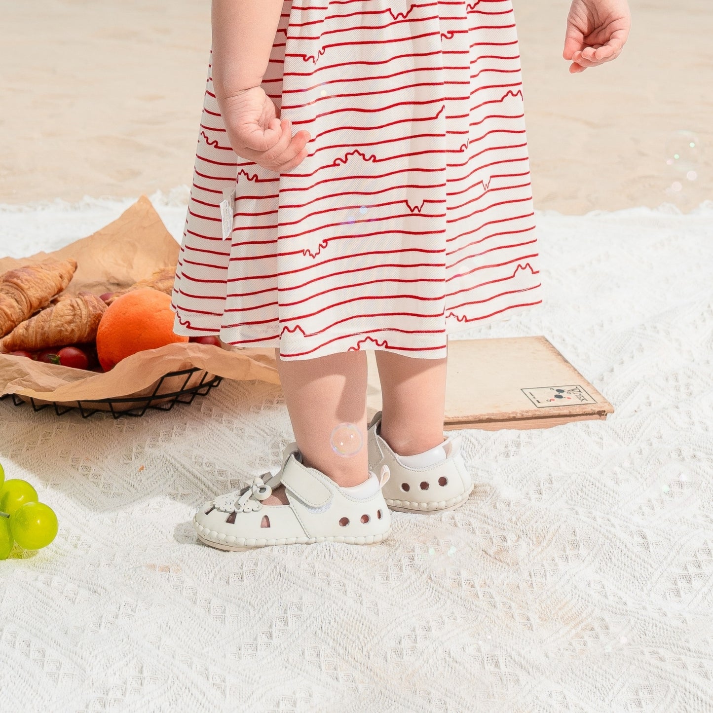 E25B071 Dreamy Bow Baby Sandals (Cream)