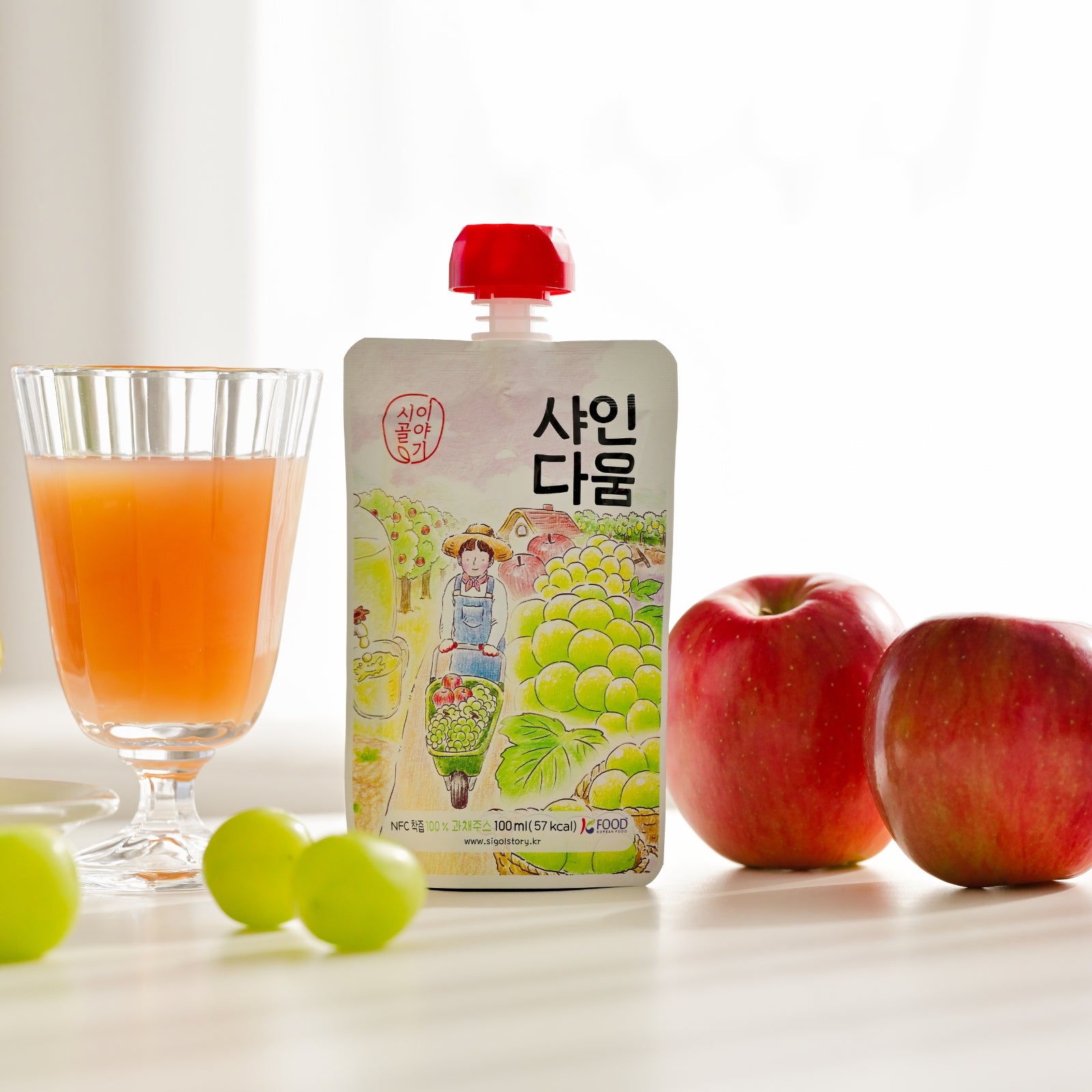 Sigolstory NFC Korean Apple Shine Muscat Grape Juice 100ml