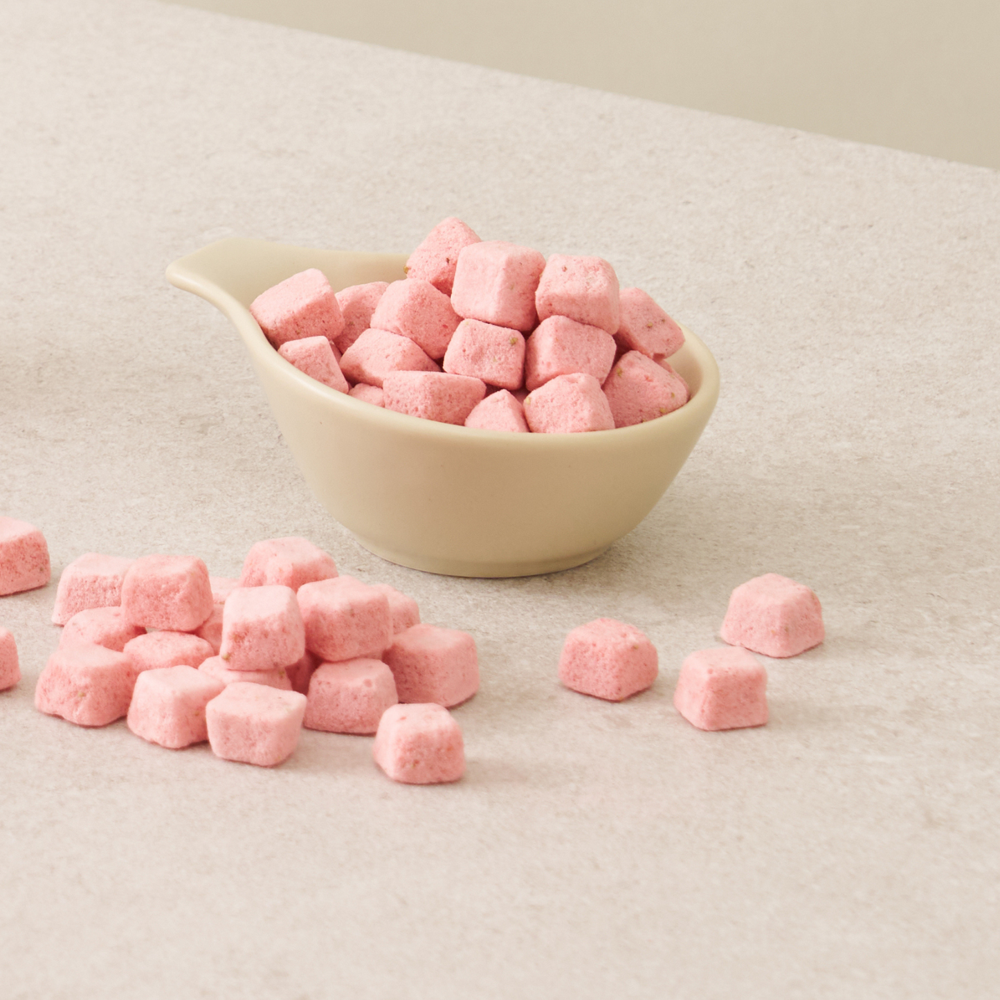 Ecomommeal - Freeze-Dried Yogurt Cube (Strawberry) 15g