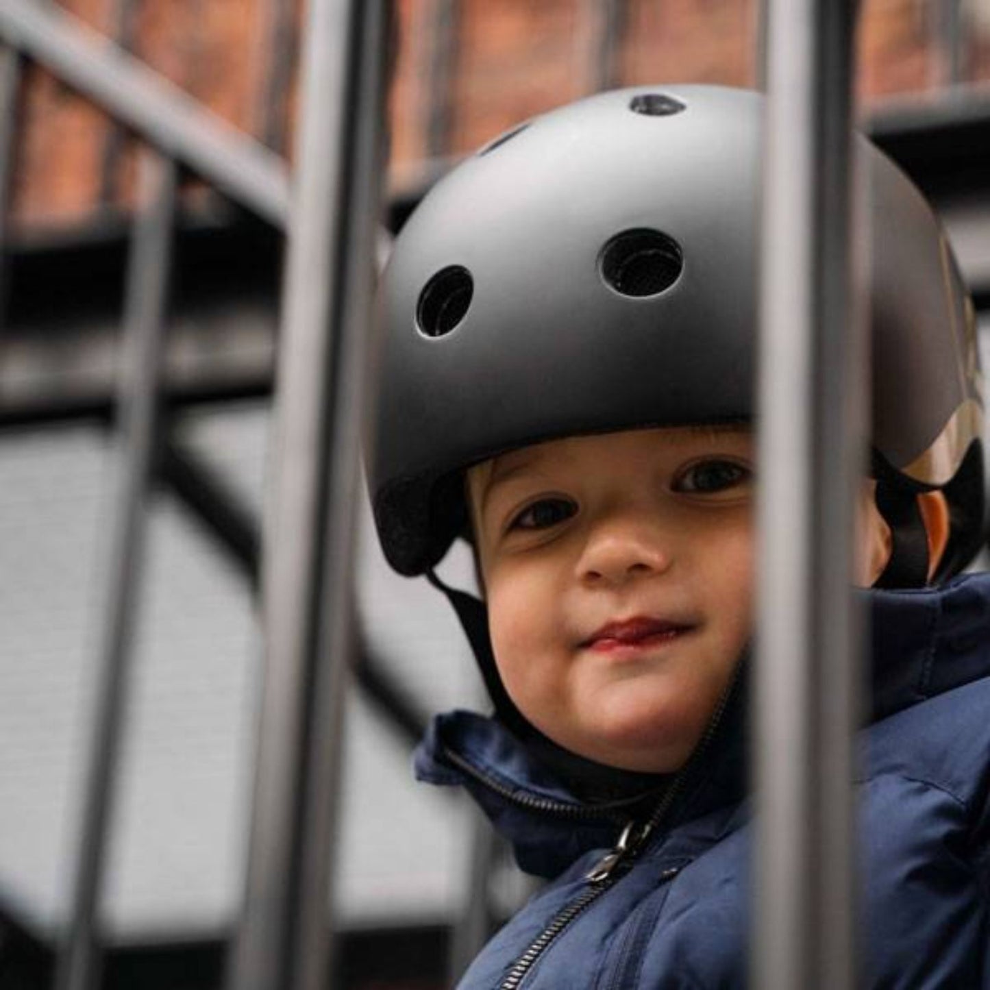 Scoot & Ride - Safety Helmet XXS-S (Gold Black)